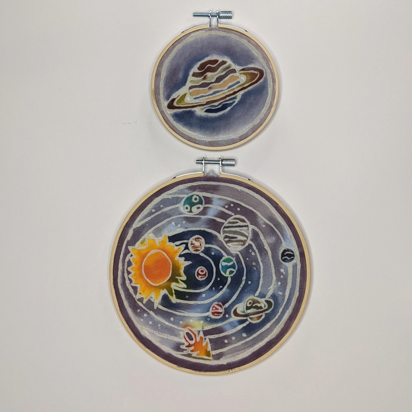 Solar System & Saturn Batik Painting Kit – DIY Fabric Art Craft Kit (6” + 4” Hoops) | Handcrafted Batik Painting Experience